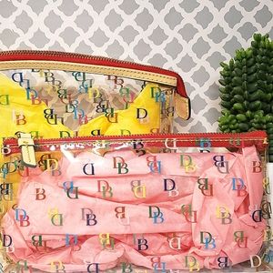 Dooney & Bourke 🌈 it cosmetics set